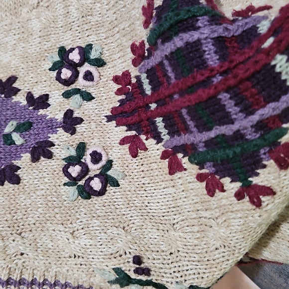 ladies Christopher Banks embroidered cardigan - Picture 4 of 4